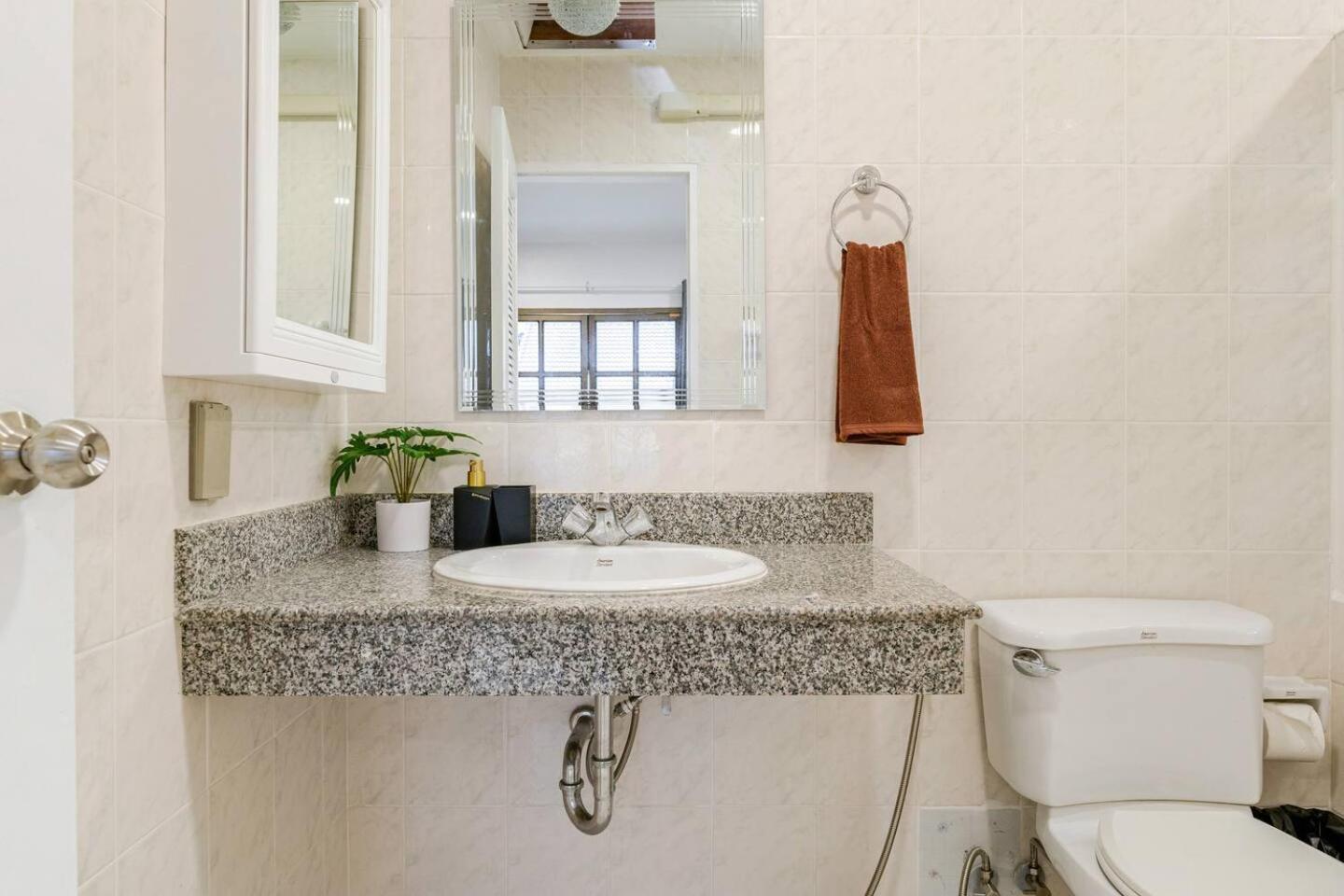 Pousada 2 Bed Townhouse, Location, *